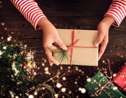 7 Best Gift Ideas for Mom for Christmas: The Urban Leaf Gift Guide for Moms